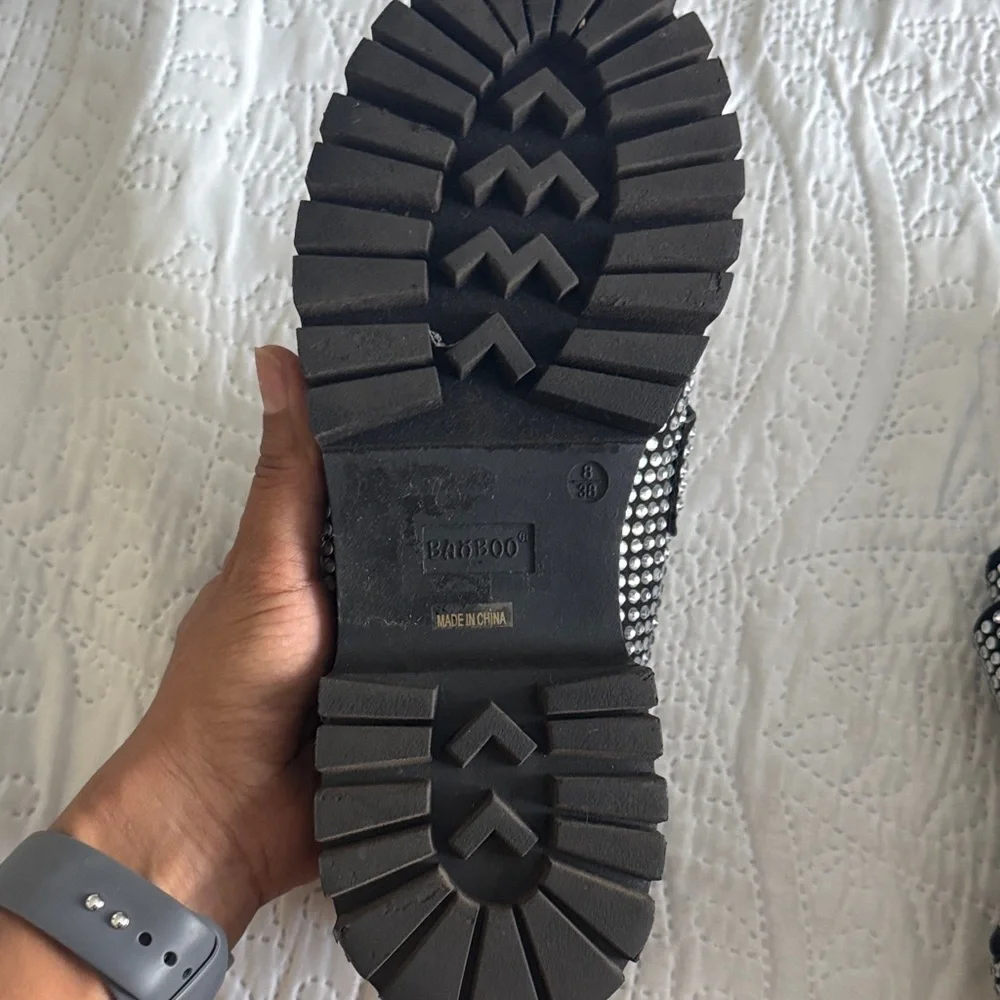 BAMBOO Women's Black and Silver Studded Flats size 38 - 8